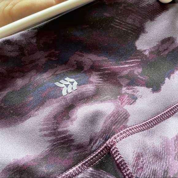 all in motion purple camo full length workout athletic leggings with pockets - Picture 4 of 8